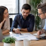 C’est quoi un benchmarking : définition, objectifs et méthode pour réussir son analyse concurrentielle